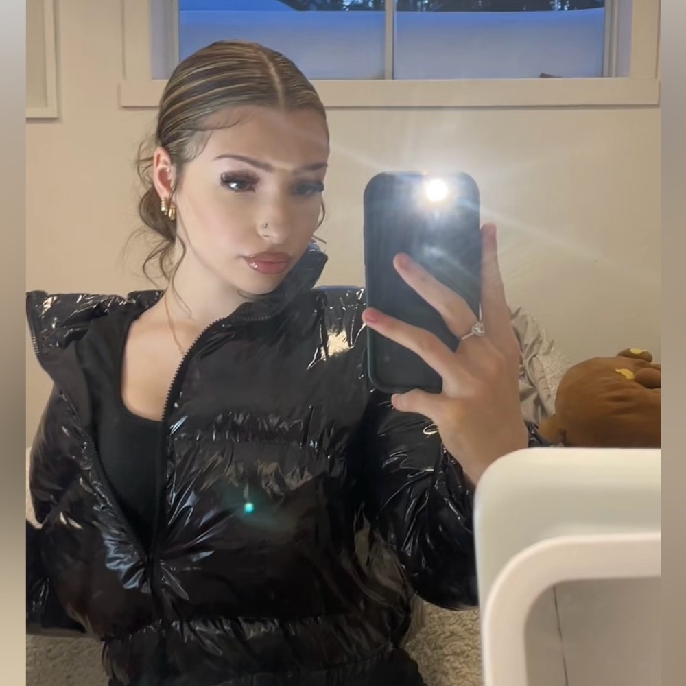 Crop puffy jacket